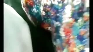 러시아의 아름다움은 마법 도구를 가진 친구에 의해 우울증에서 구원받습니다