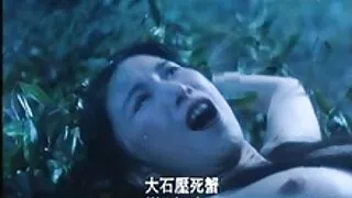 가슴 금발의 새끼는 그녀의 분홍색 여자와 함께 성 장난감