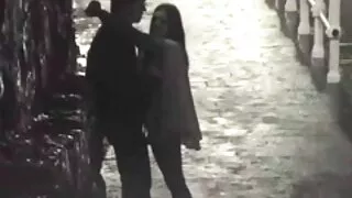 러시아 사람 방귀를 뀌 젊은 여성의 털이 음부에서 오랜 시간에 윤간