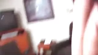 젊은 스터드 드릴 꽉 항문에 의해 예쁜 여학생