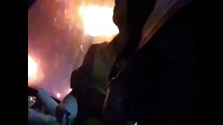 술에 취해 붉은 머리의 소녀 돌아 사람에 음부와 엉덩이