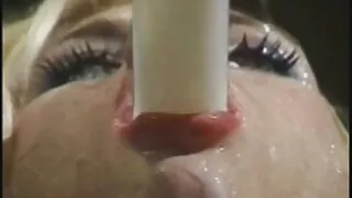 여자 연습 항문 빌어 먹을 가진 젊은 여자